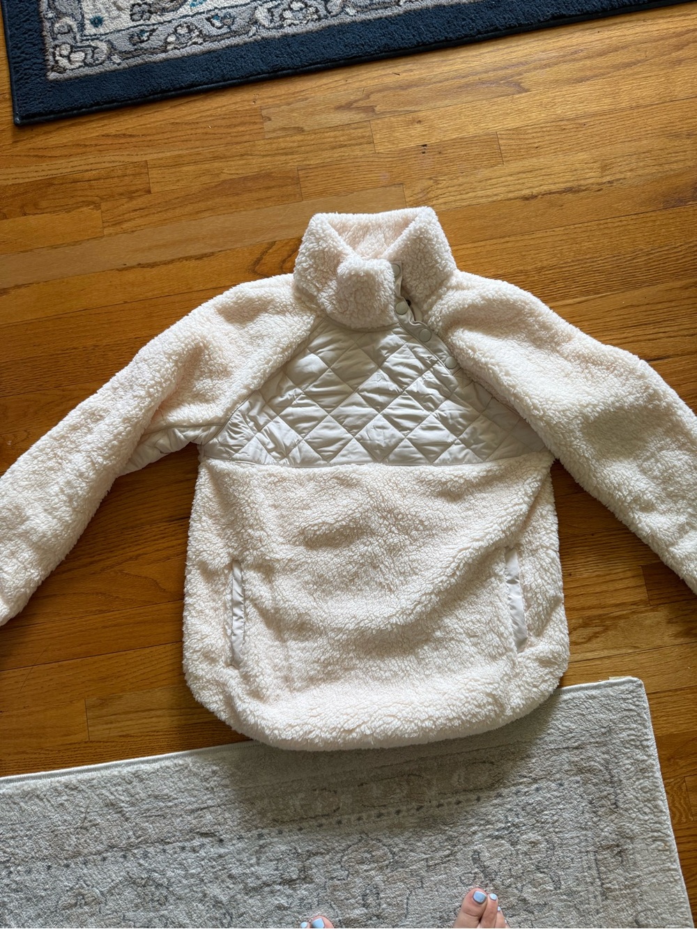 NWOT Abercrombie & Fitch Cream Sherpa Pullover Jacket